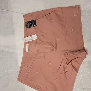 4in shorts size 6. Pink with stars
